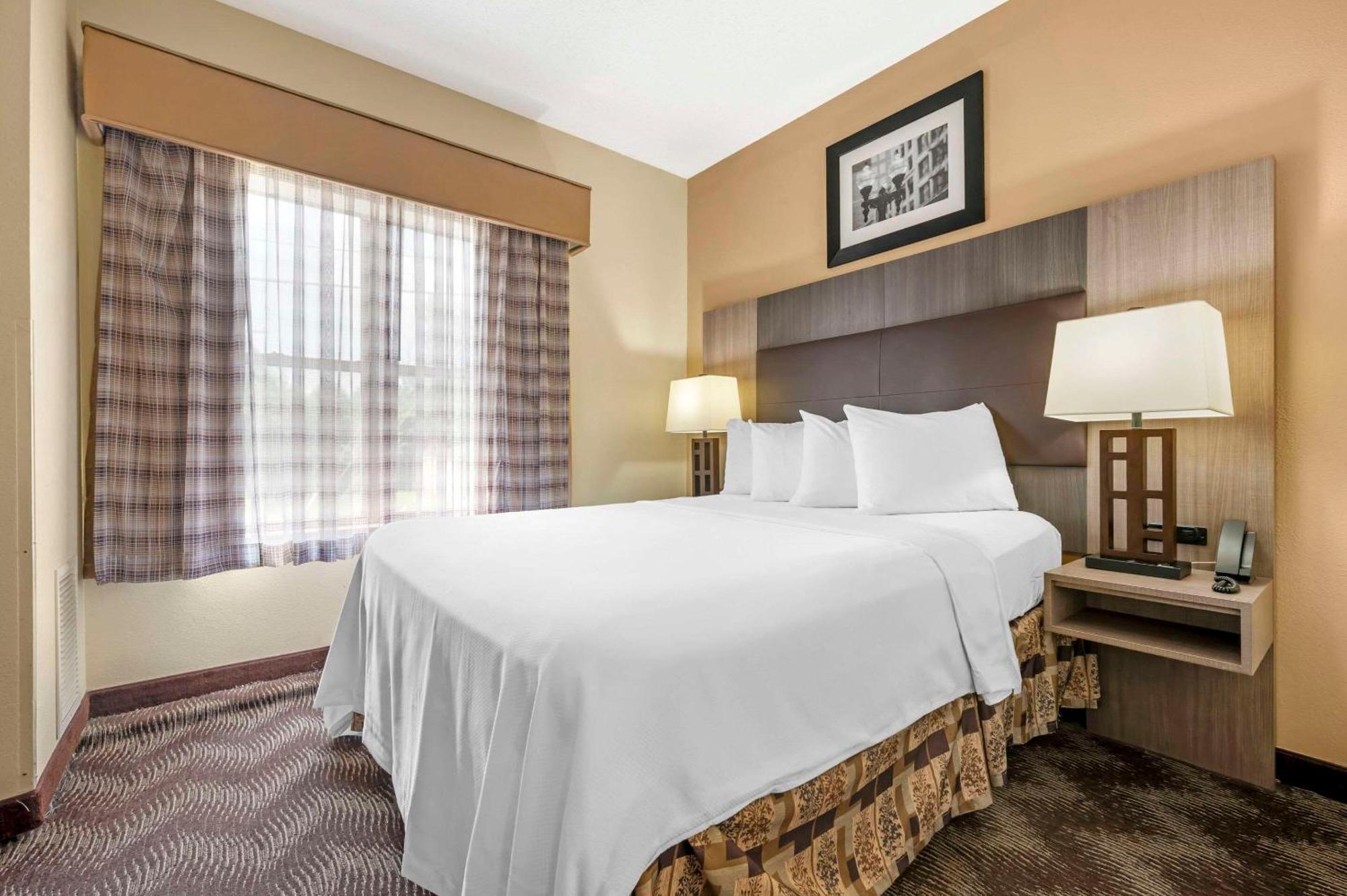 Quality Suites Indianapolis Extérieur photo